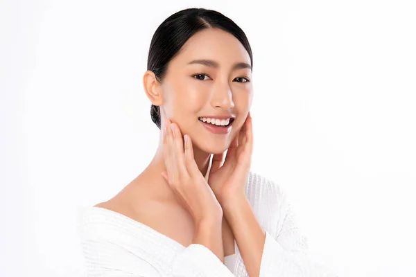 Temiz Ciltli Güzel Bir Asyalı Kadın Yüz Bakımı Yüz Bakımı — Stok fotoğraf