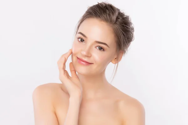 Mulher Bonita Com Pele Limpa Fresca Saudável Tratamento Facial Cosmetologia — Fotografia de Stock