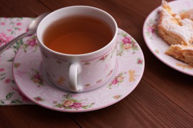 elmalı turta charlotte ahşap tablo