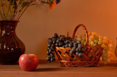 Natürmort meyve sepeti