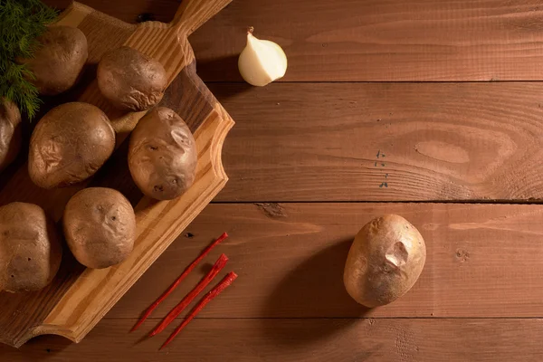 Запечена картопля та спеції — стокове фото