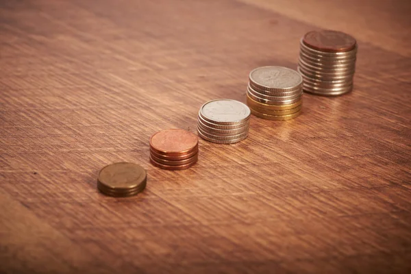 Growing stacks of coins — Stock Photo, Image