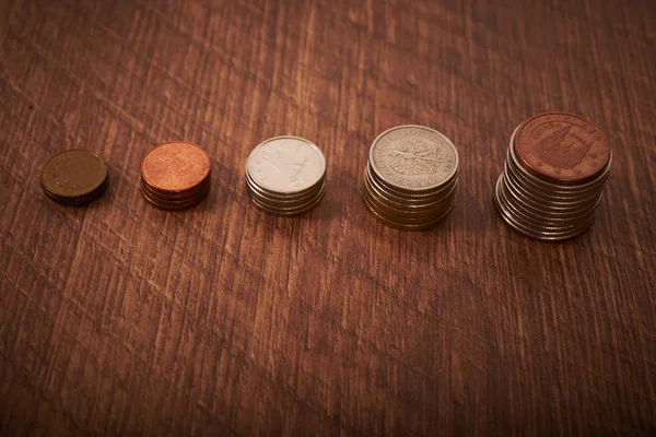 Growing stacks of coins — Stock Photo, Image