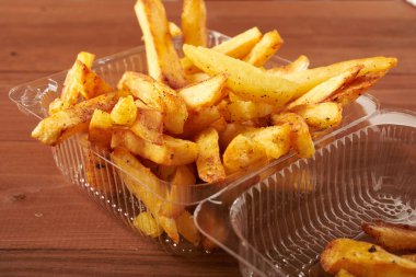 Kızarmış patates cipsi plastik ambalaj