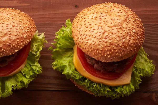 Sandwiches en la mesa — Foto de Stock