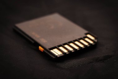 siyah bir hafıza kartına