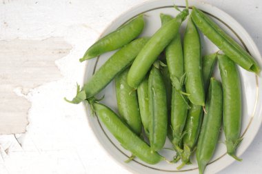 Genç yeşil bezelye