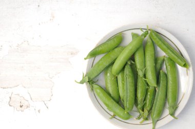 Genç yeşil bezelye