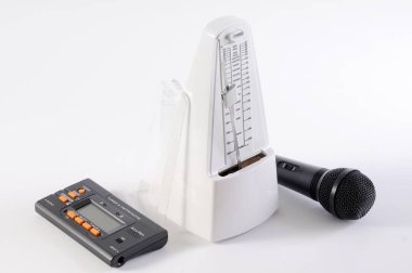 tuner ve mekanik Metronom