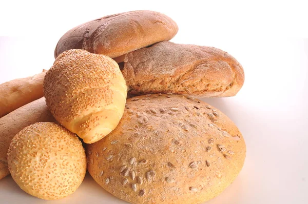 Un sacco di pane su sfondo bianco — Foto Stock