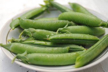 Genç yeşil bezelye