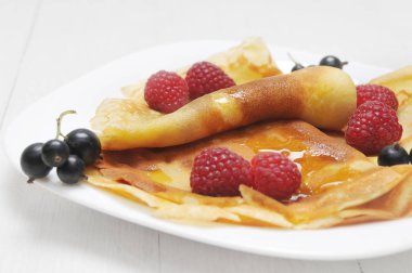 taze çilek ile Pancakes