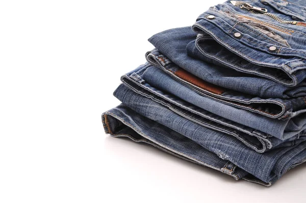 Jeans su sfondo bianco — Foto Stock