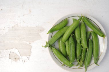 Genç yeşil bezelye