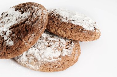 yulaf ezmeli kurabiye castor şeker beyaz bir arka plan üzerinde