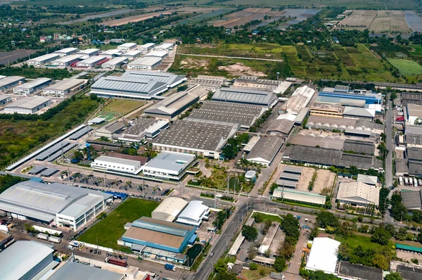 Fábricas de imóveis industriais fabrica e projetos de habitação — Fotografia de Stock