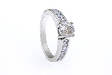 Swarovski kristalleri ile Silve Engagementr halka 