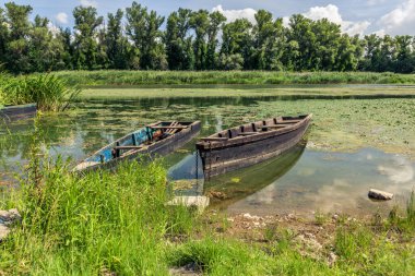 iki eski balıkçı tekneleri