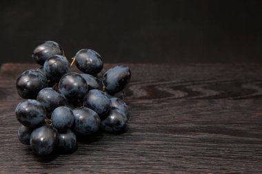 Bir demet üzüm.