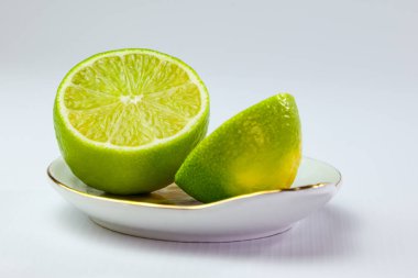 Bir uçan daire kireç