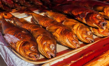 Barbun Balık pazarı, füme