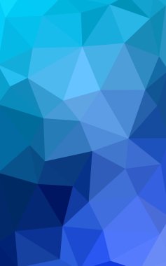 Üçgenler ve degrade origami tarzında oluşan ışık mavi köşeli tasarım deseni