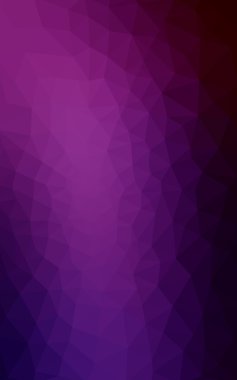 Üçgenler ve degrade origami tarzında oluşan koyu pembe poligonal tasarım deseni.