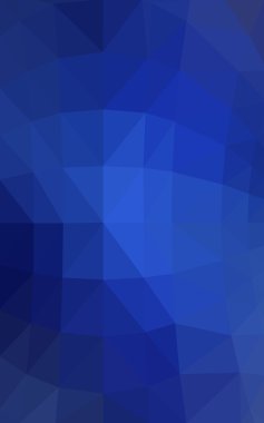 Üçgenler ve degrade origami tarzında oluşan ışık mavi köşeli tasarım deseni