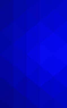 Üçgenler ve degrade origami tarzında oluşan ışık mavi köşeli tasarım deseni