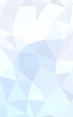 Üçgenler ve degrade origami tarzında oluşan ışık mavi köşeli tasarım deseni