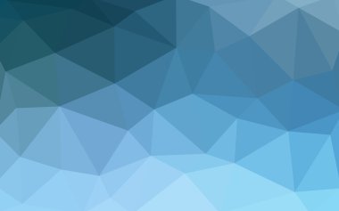 Üçgenler ve degrade origami tarzında oluşan ışık mavi köşeli tasarım deseni