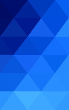 Üçgenler ve degrade origami tarzı oluşur mavi köşeli tasarım deseni.