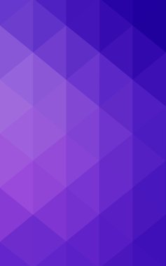 Üçgenler ve degrade origami tarzında oluşan hafif mor pembe poligonal tasarım deseni