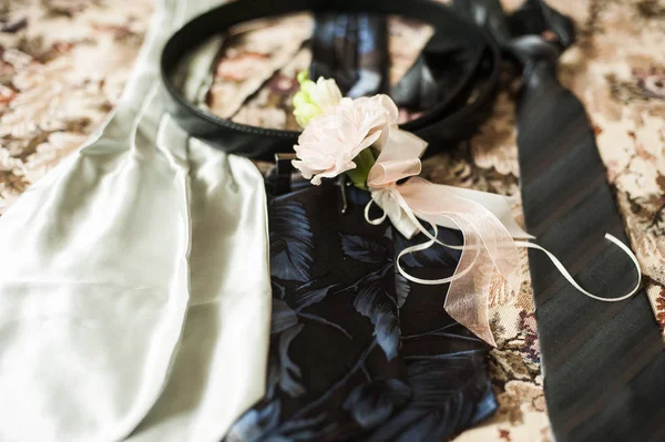 Elementen i bröllop kläder — Stockfoto
