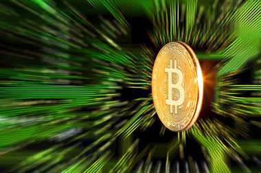 Devre kartı üzerinde altın Bitcoin Cryptocurrency.
