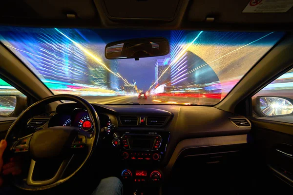 Beweging Van Auto Nachts Bij Hoge Snelheid Uitzicht Vanuit Het — Stockfoto
