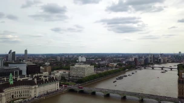 Luchtpanorama van centraal Londen, VK. — Stockvideo