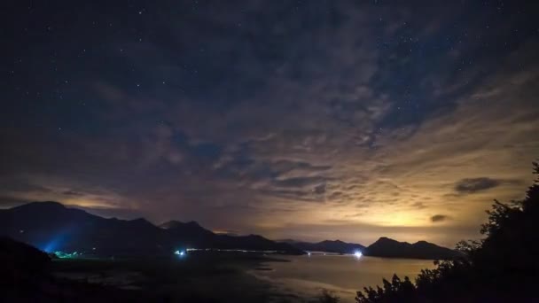 몬테네그로의 스카다르 호수 밤 시간 대 — 비디오