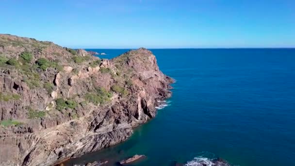 Vista aérea del faro en el cabo de Creus — Vídeo de stock