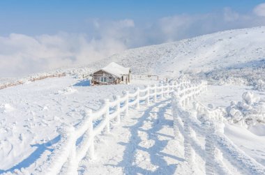  Bu yüzden yatay, dağlarda Seul, düşen kar kış