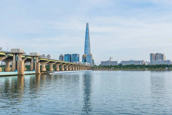 Seoul City ve Lotte kule, Güney Kore