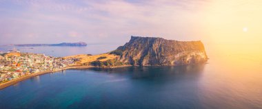 Jeju gündoğumu yapmak City adlı Seongsan Ilchulbong, Jeju Adası, yani