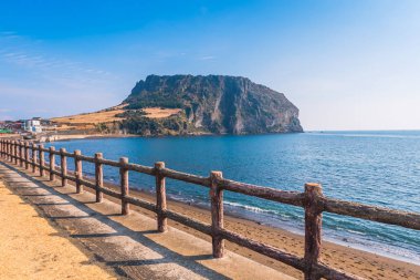 Seongsan Ilchulbong, Jeju Adası, Güney Kore.