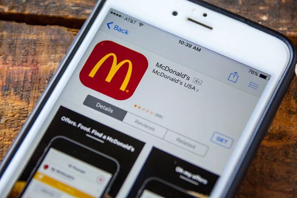 ЛАС ВЕГАС, Н.В. - 22 сентября. 2016 - McDonald 's Mobile iPhone App — стоковое фото