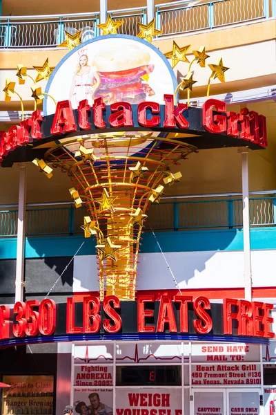 Las Vegas, Nevada - 22 augustus 2016: hartaanval Grill op Fremont Street — Stockfoto