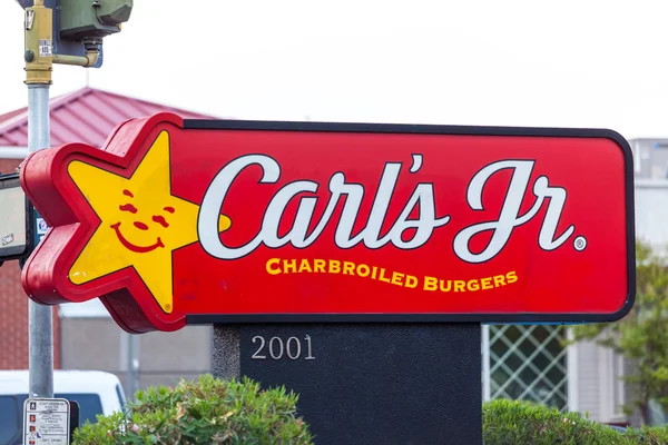 ЛАС-ВЕГАС, НЕВАДА - 22 августа 2016 года: Carl 's Jr Fast Food Chain — стоковое фото