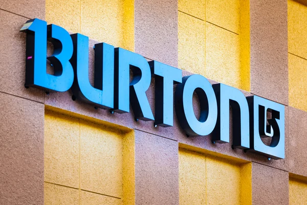 LAS VEGAS, NEVADA - 22 de agosto de 2016: Burton Logo On Store Front — Fotografia de Stock