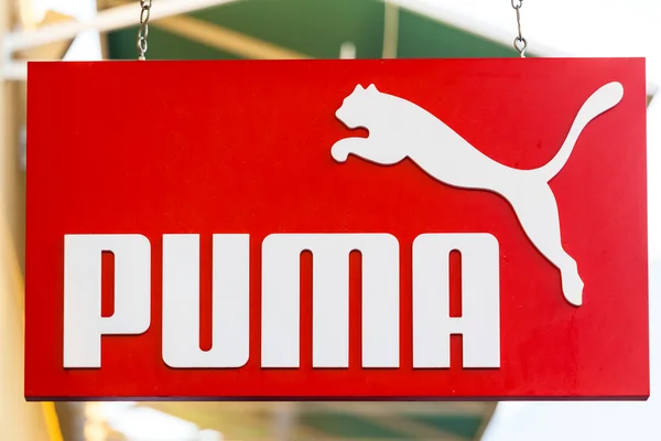 Las Vegas, Nevada - 22 Ağustos 2016: Puma Logo Mağaza Cephesinde 