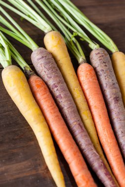 Vintage Rustik Ahşap Doku Masa Arka Plan Organik Ham Havuç