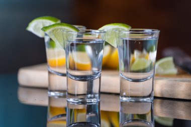 Votka içecekler limon ve kireç
